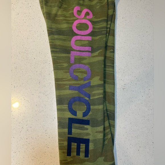 Aviator Nation x Soulcycle army style sweatpants - Picture 12 of 16